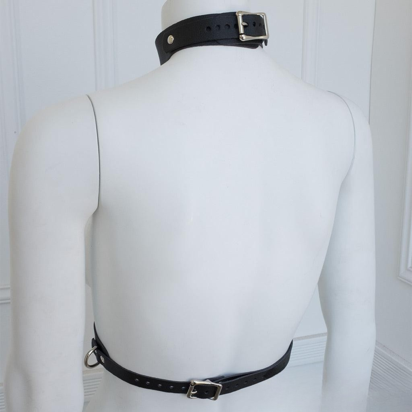 TETHER Vegan Bust Harness