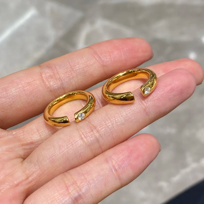 Minimalist Solitaire Open Band Ring