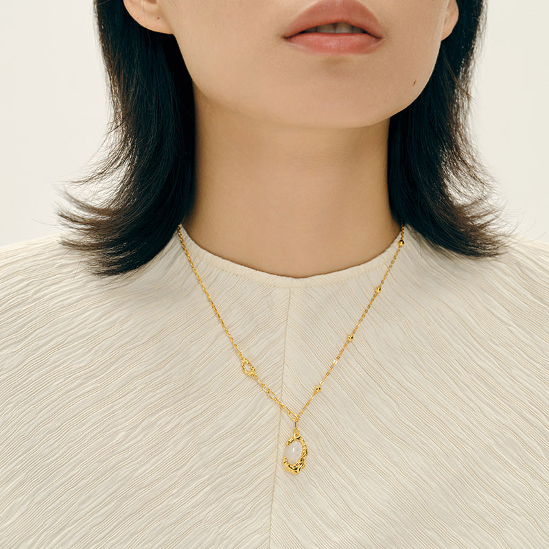 Liquid Glow Mother-of-Pearl Necklace