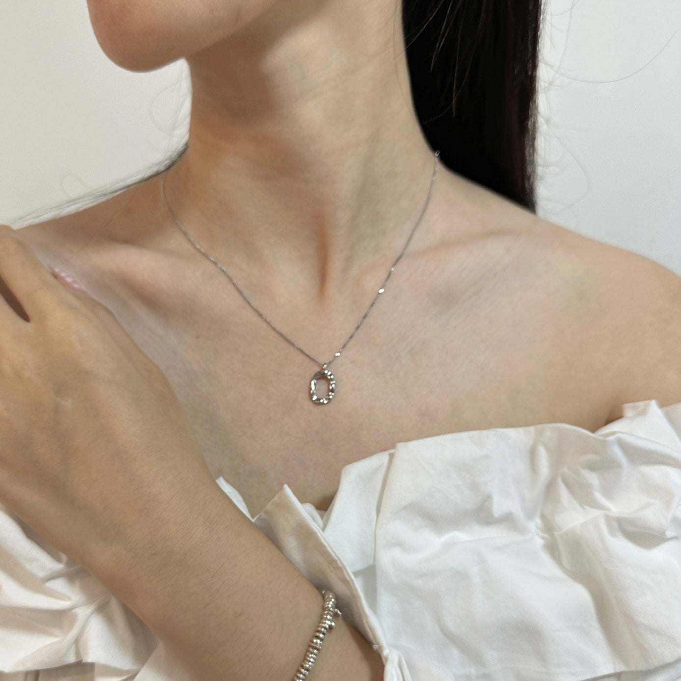 Oval Doughnut Pendant Necklace