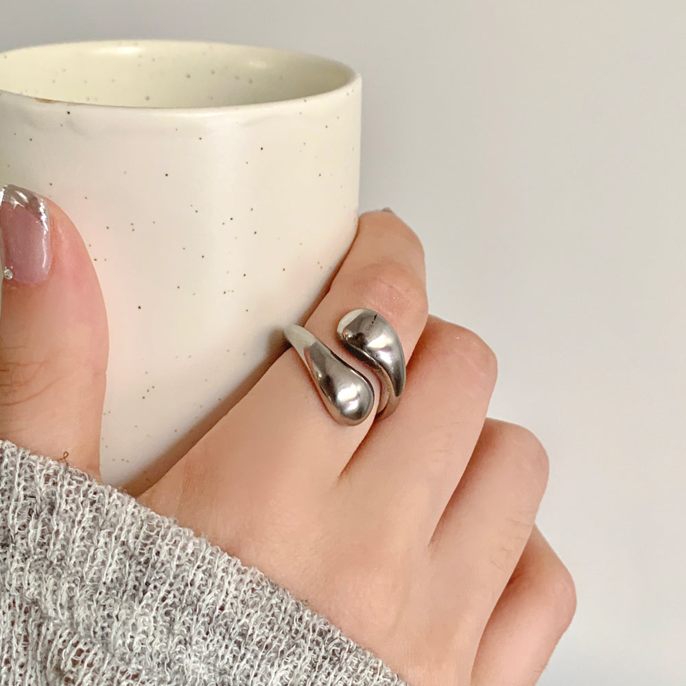 Liquid Drop Wrap Ring