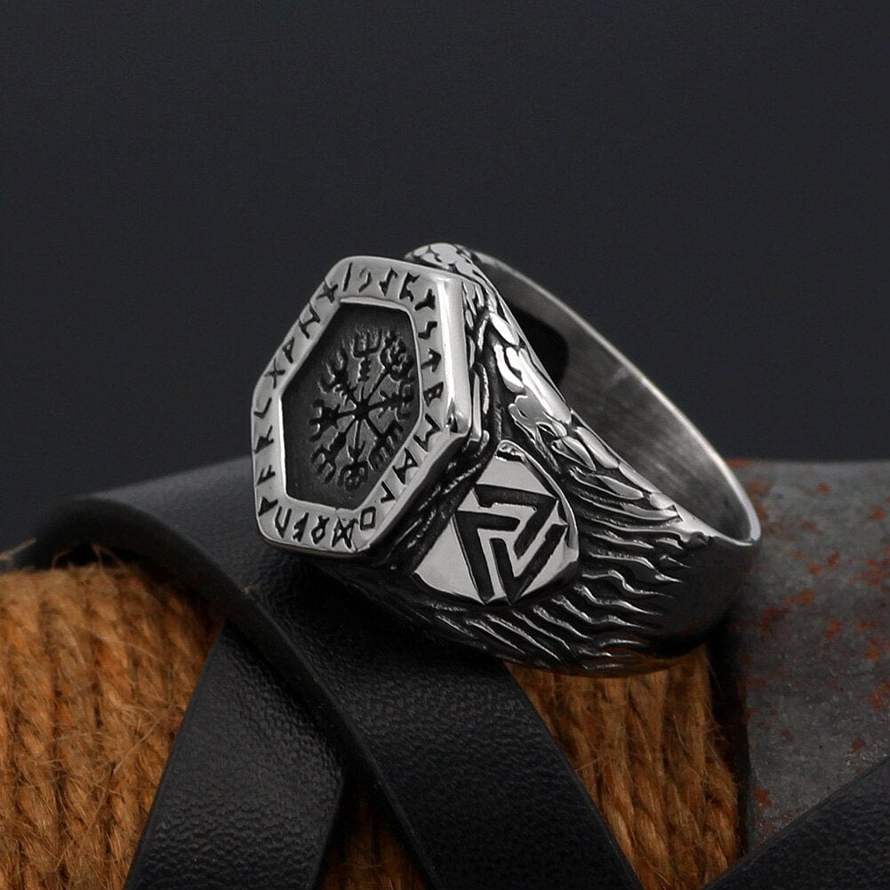 Runic Compass Vegvisir Ring