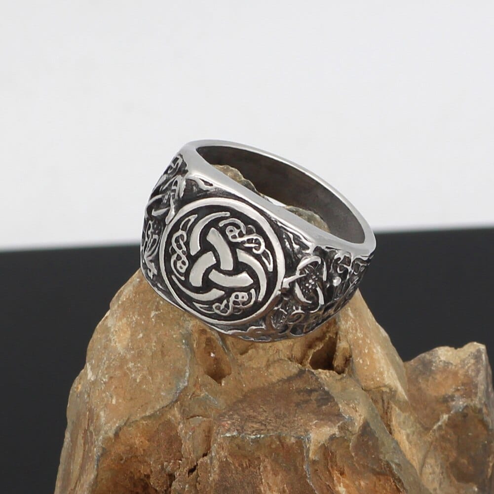 Odin's triple horn ring