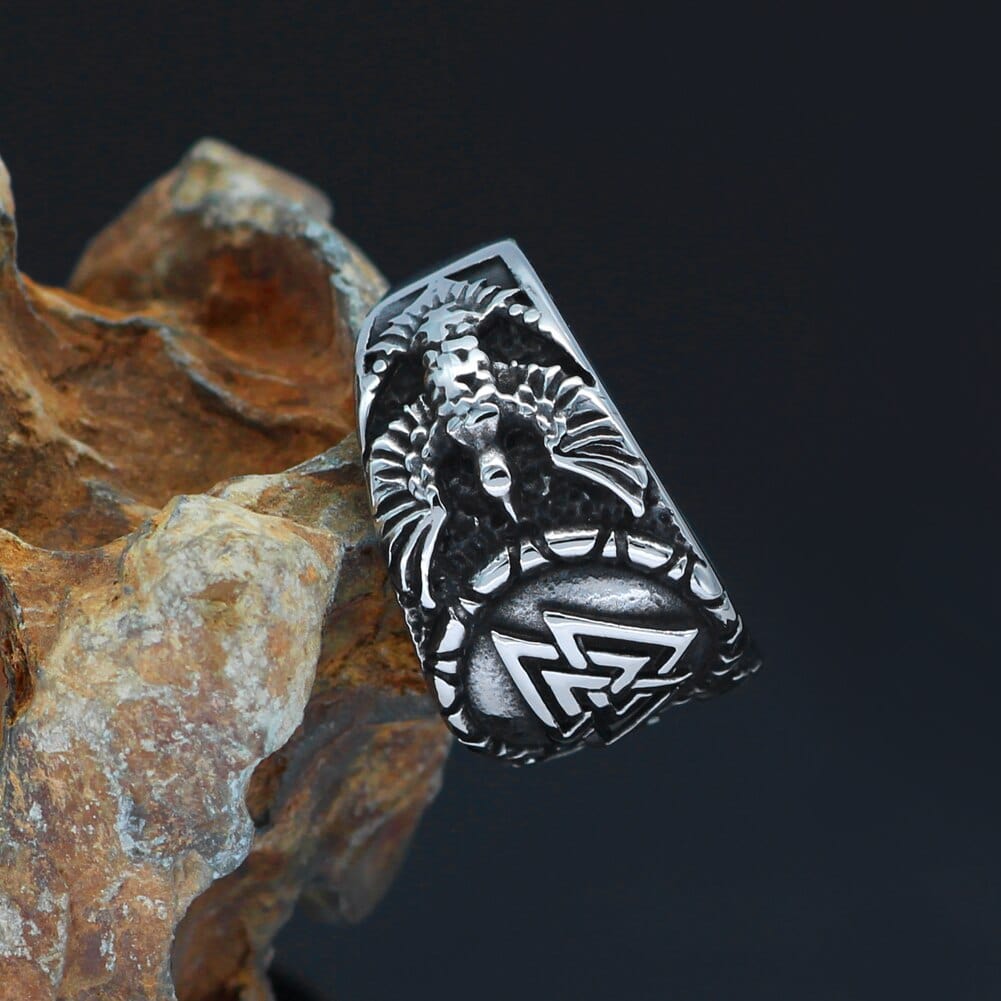 Valknut ring worn by Odin's ravens
