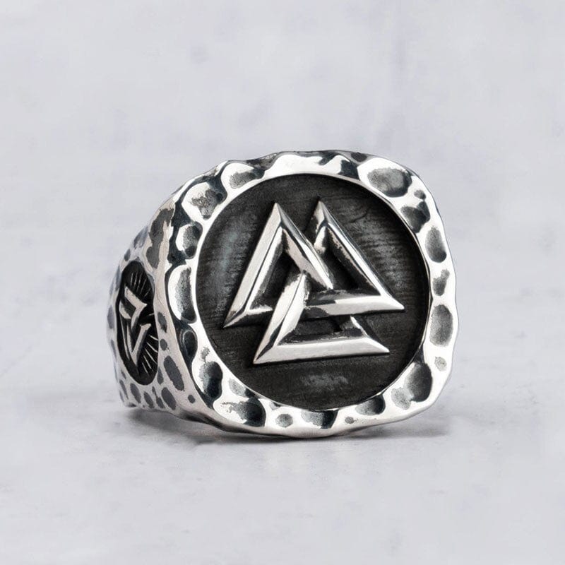 Viking Ring in 925 Sterling Silver - The Shine of the Valknut