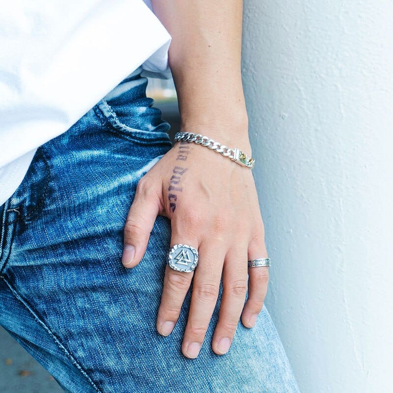 Viking Ring in 925 Sterling Silver - The Shine of the Valknut