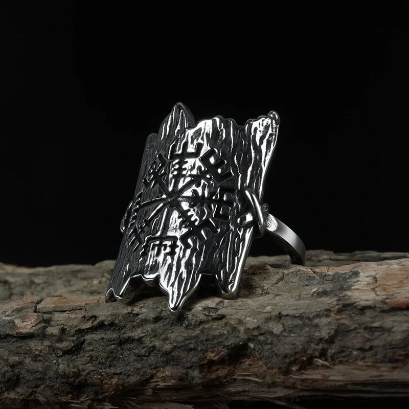 Viking ring with bark engraved Vegvisir