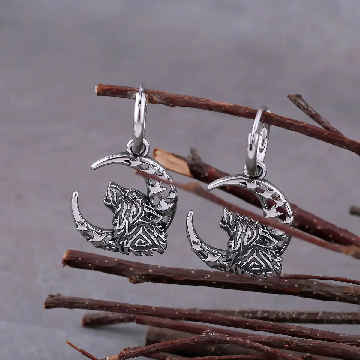 "Earrings 'Fenrir's Howl'"