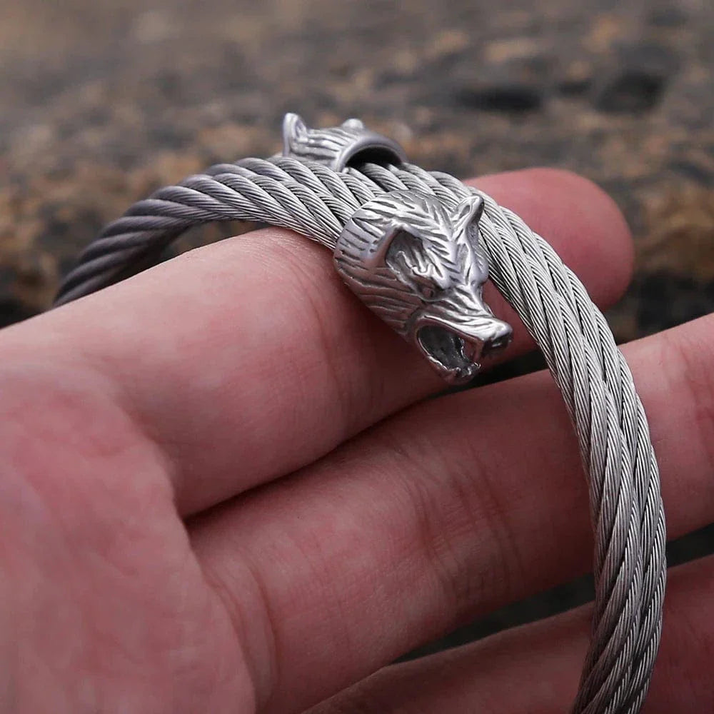 Viking Bracelet "Broken Chains"