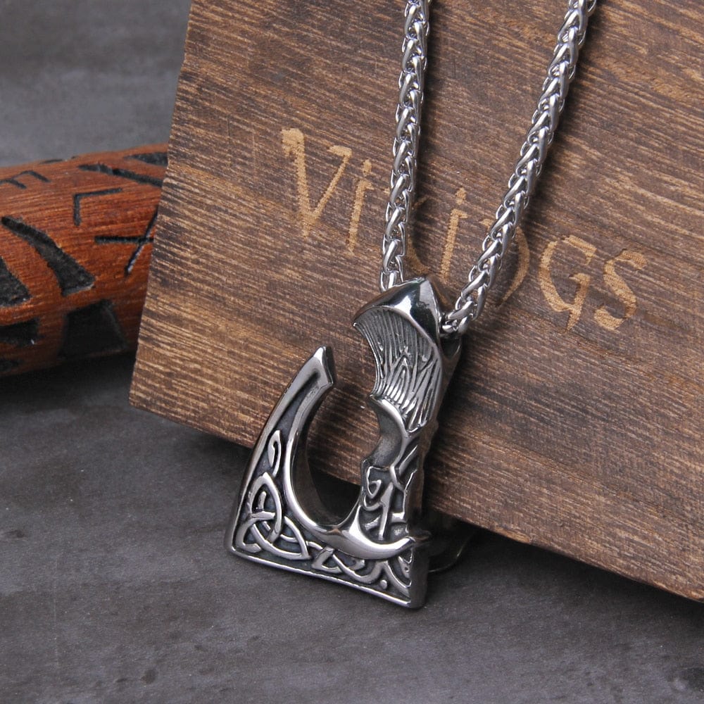 Viking Necklace "Amulet of the Nordic Battle"
