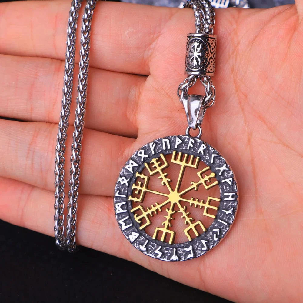 Viking Vegvisir Necklace "Find Your Way"